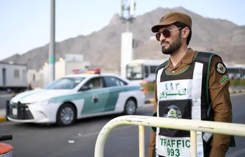 What safety precautions should U.S. travelers take when visiting Saudi Arabia?