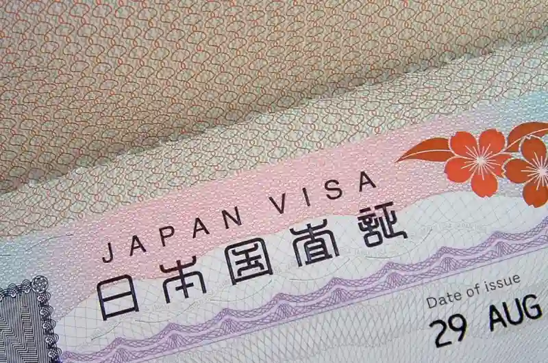 What type of visa do Indian citizens need to visit Japan?